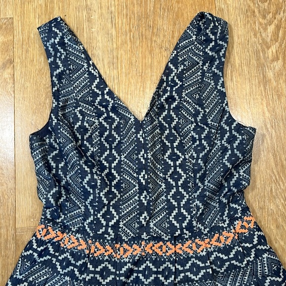 Skies Are Blue Navy Coral Aztec Print Mini Dress Lined V-Neck Back Zip Small EUC - Picture 2 of 14